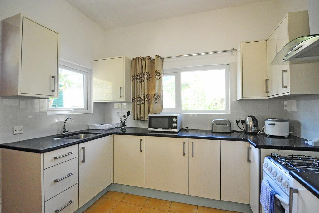 Gt Self Catering Apartments Beau Vallon  Exterior photo
