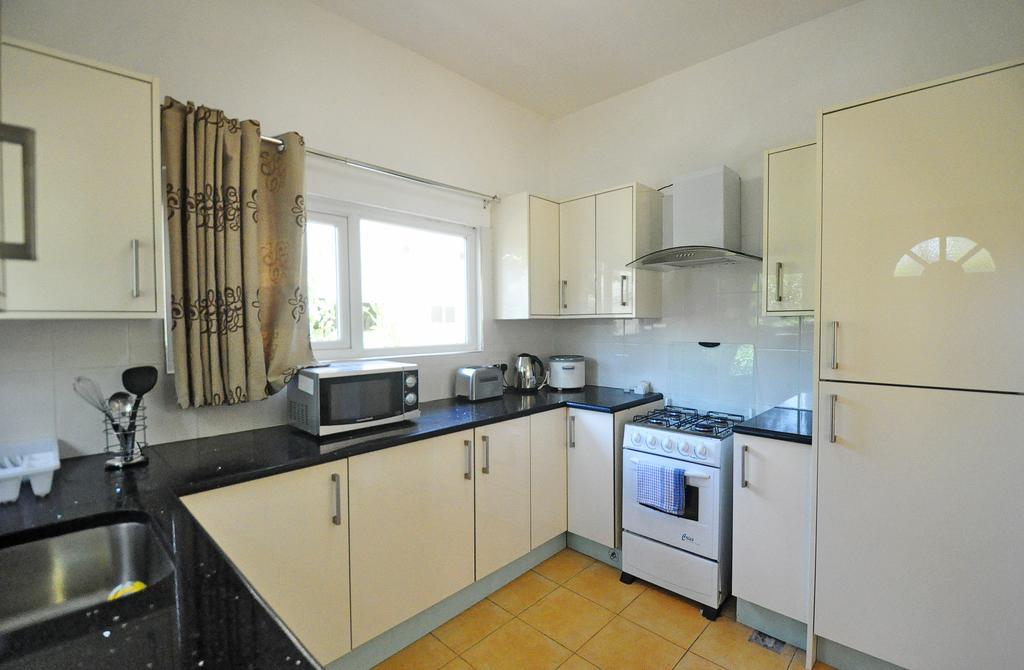 Gt Self Catering Apartments Beau Vallon  Exterior photo